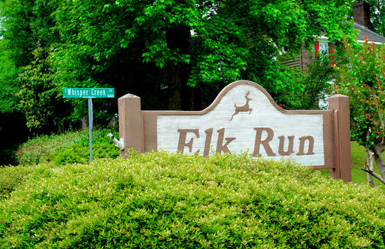 Elk Run - Entrance Sign