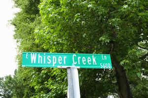 Elk Run - Whisper Creek Sign