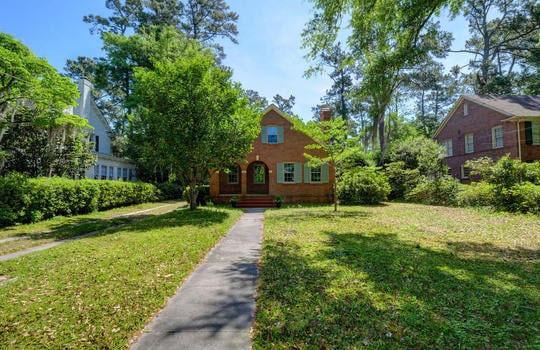 221 Colonial Drive, Wilmington, NC 28403