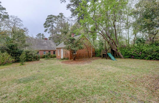 221 Colonial Drive, Wilmington, NC 28403