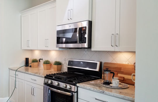 bellaport-model-home-kitchen