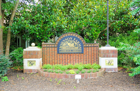 Johnson Farm - Cambridge Heights - Entrance Sign