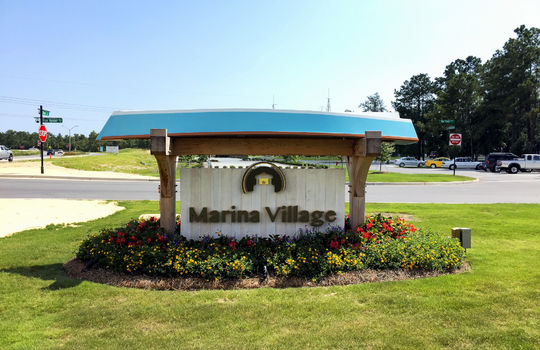 riverlights-marina-village-sign