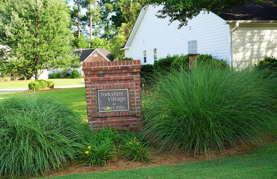 Yokshire at Rivers Edge &#8211; Entrance Sign