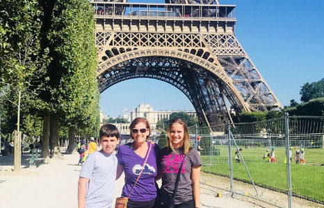 Melanie Cameron with Her Kids Under Eiffel Tower