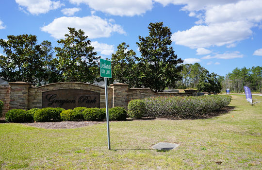 Grayson Park - Entrance