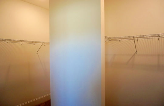 Walk-in Closet