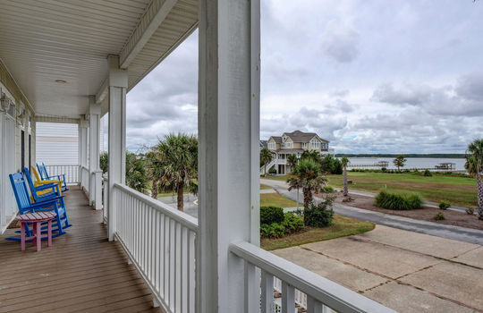 4 Sailview Dr North Topsail-large-010-012-Front Porch-1497&#215;1000-72dpi