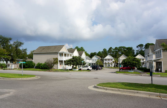 The Villas at Coral Ridge - Streetscape
