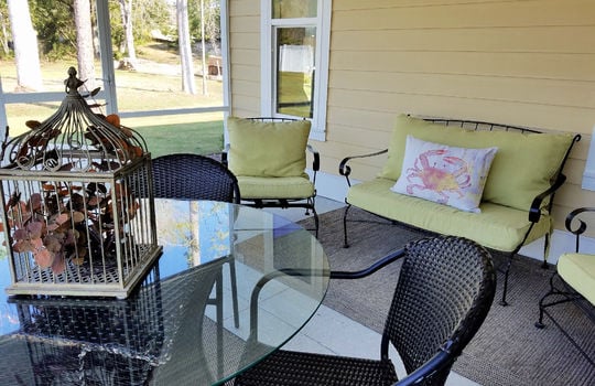 Screened Porch - Catherine's Cove