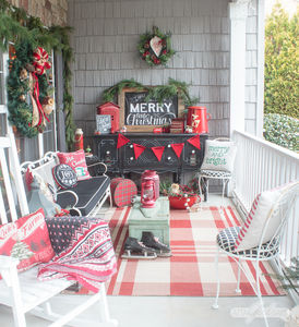 Vintage Christmas Front Porch - Atta Girl Says