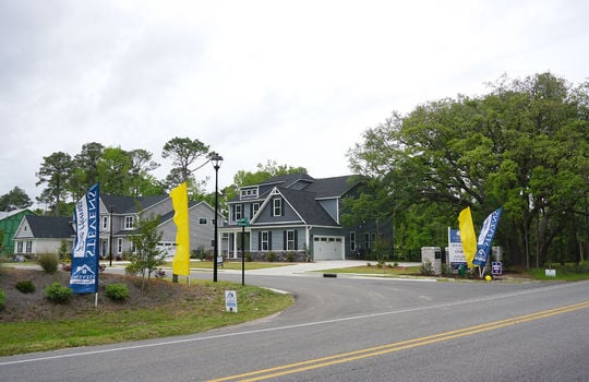 Canby Oaks - Entrance