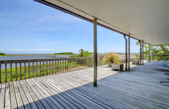 5550 Peden Point Rd Wilmington-large-028-031-Covered Porch Rear View-1497&#215;1000-72dpi