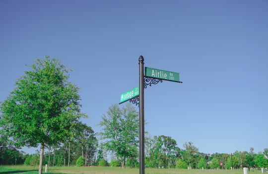 Airlie at Wrightsville Sound - Street Sign
