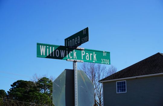 A street sign in The Park at Willowick