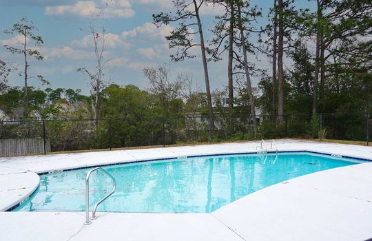 wimming pool in WInds Ridge (in winter)