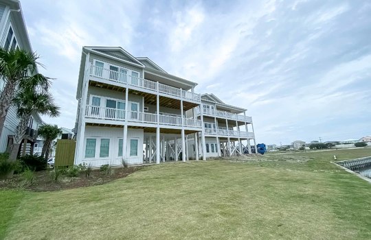 Queens Grant - Example Homes and Amenities