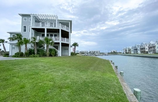 Queens Grant - Example Homes and Amenities