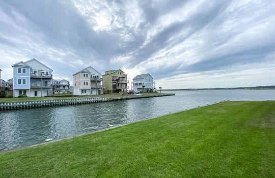 Queens Grant - Example Homes and Amenities