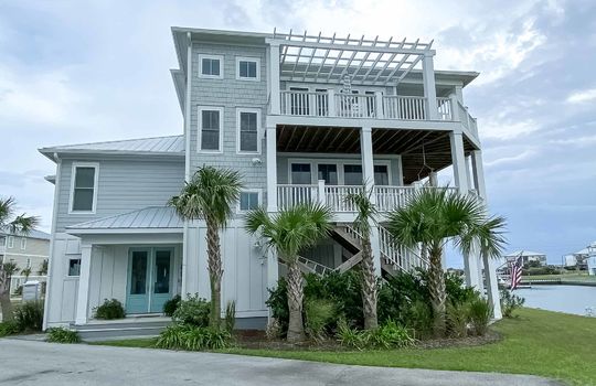 Queens Grant - Example Homes and Amenities