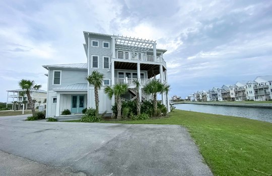 Queens Grant - Example Homes and Amenities