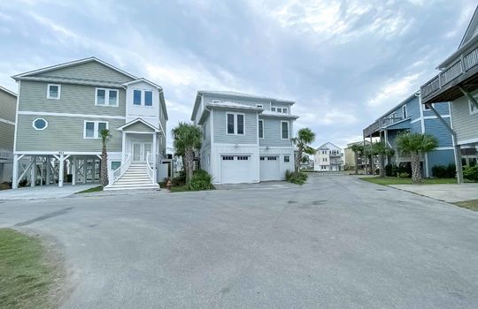 Queens Grant - Example Homes and Amenities