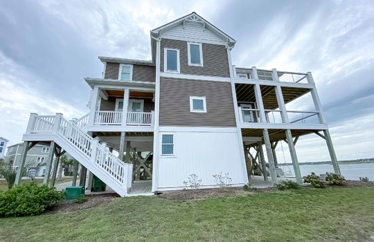 Queens Grant - Example Homes and Amenities