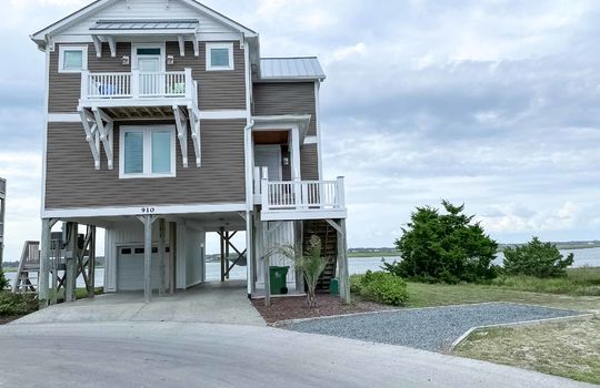 Queens Grant - Example Homes and Amenities