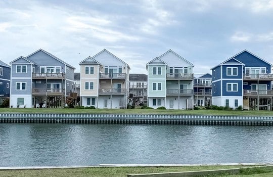 Queens Grant - Example Homes and Amenities