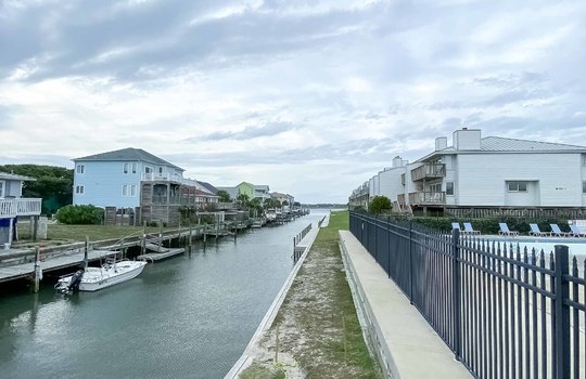 Queens Grant - Example Homes and Amenities