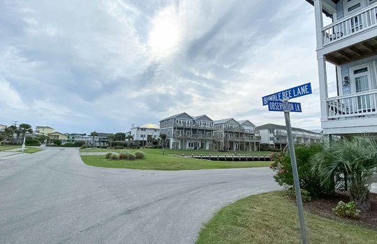 Queens Grant - Example Homes and Amenities