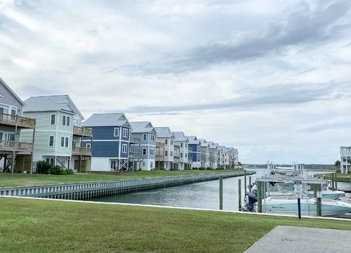 Queens Grant - Example Homes and Amenities