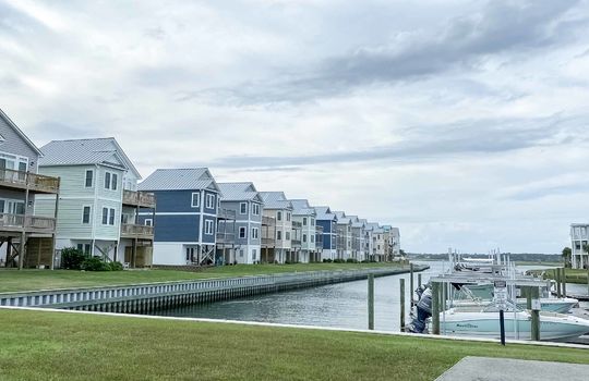 Queens Grant - Example Homes and Amenities