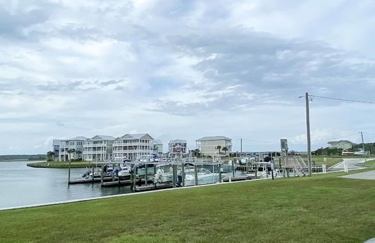 Queens Grant - Example Homes and Amenities