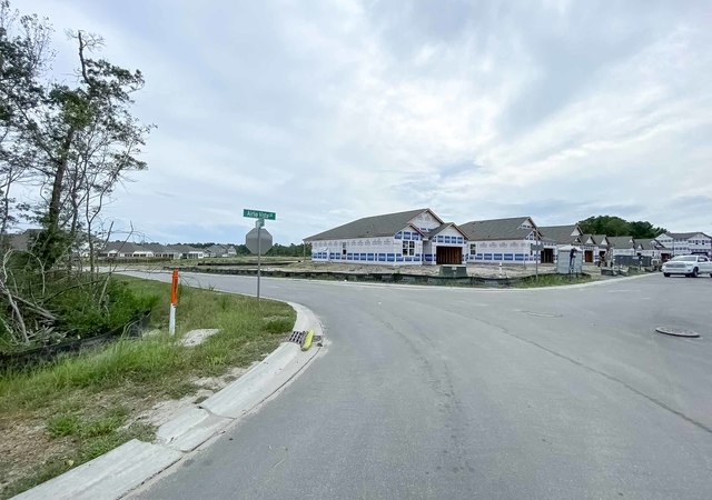 Waterside - Example Homes and Lots