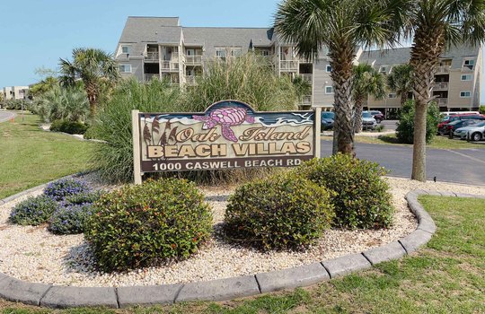 Oak Island Beach Villas - Entrance Sign