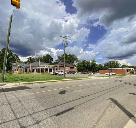 Whiteville in Columbus County - City Hall