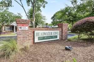 Headwater Cove - Entrace Sign