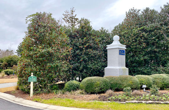 The Cottages at Hewletts Creek - Entrance Sign