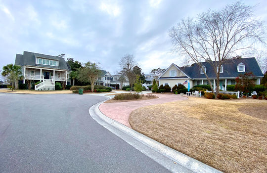 The Cottages at Hewletts Creek - Streetscape