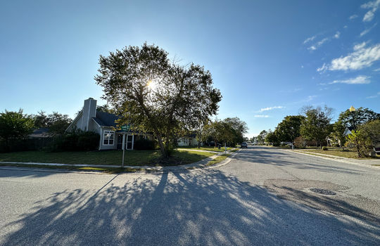 Lords Creek - Streetscape