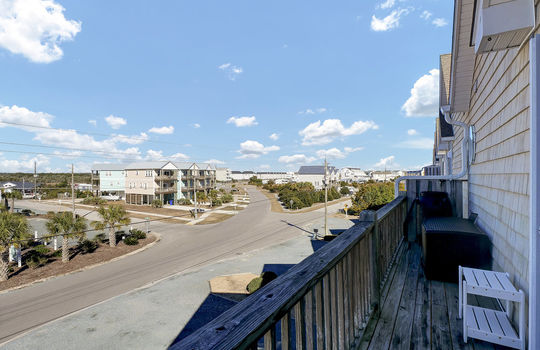 702 N. Topsail Drive, Surf City, NC 28445 | Sandcastles By The Sea