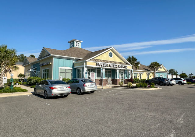 Capeside Animal Hospital in Belville, NC