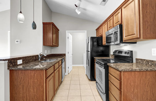 4420 Jay Bird Circle, Unit 201, Wilmington, NC 28401 | The Gardens