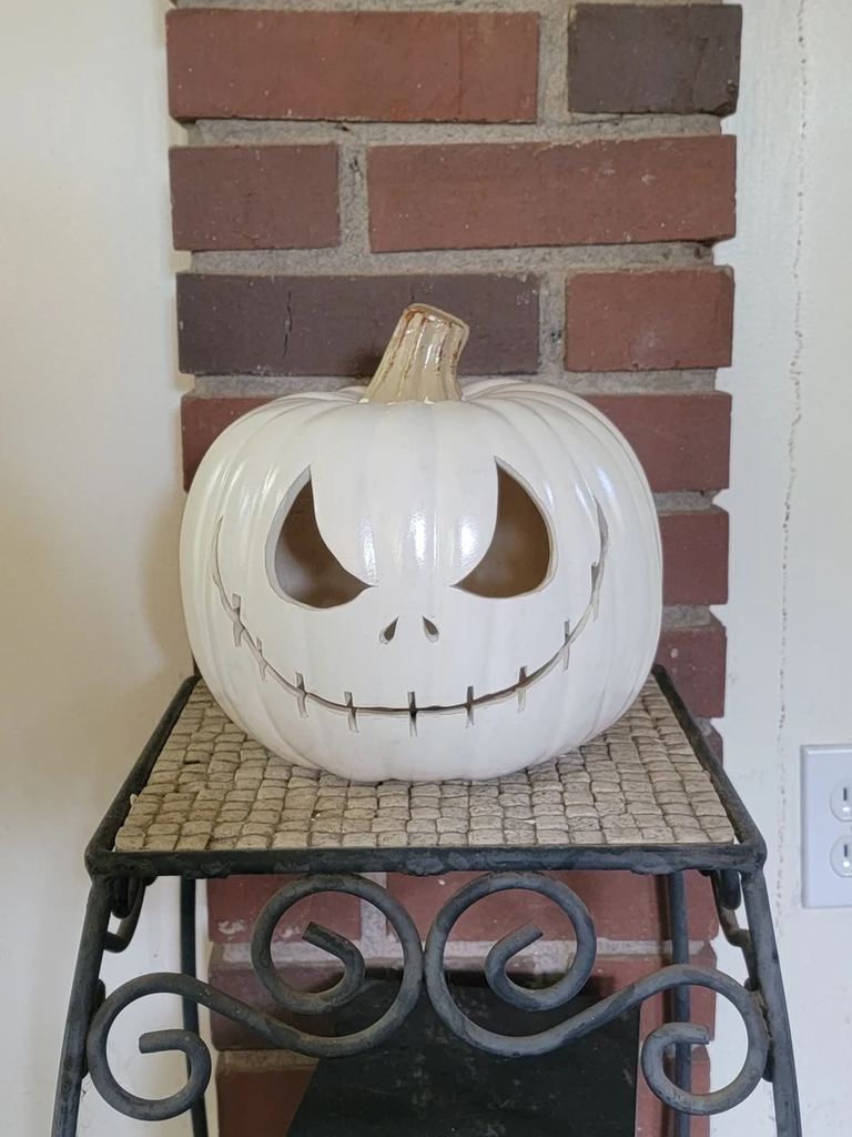 White Halloween Jack-O-Lantern - CrafterGeekStudio