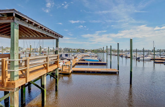 Harbour Point - Pier and Boat Slips