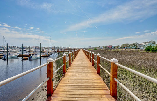 Harbour Point - Pier and Boat Slips