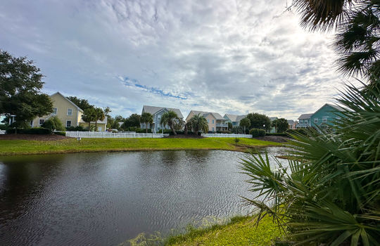 Harbour Point - Pond