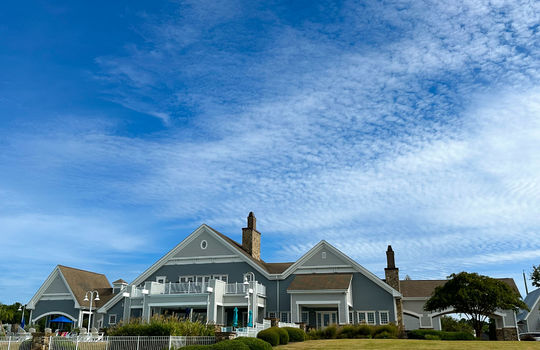 Summerhouse on Everett Bay - Clubhouse