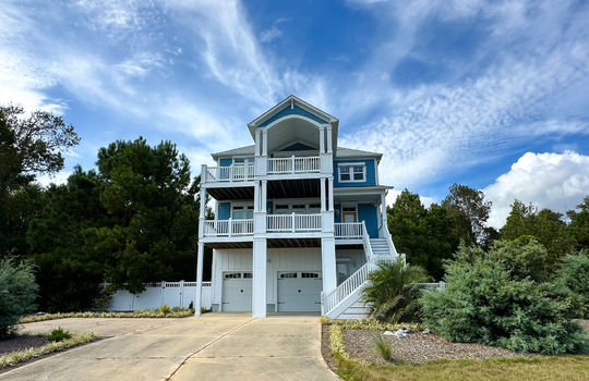 Summerhouse on Everett Bay - Example Home